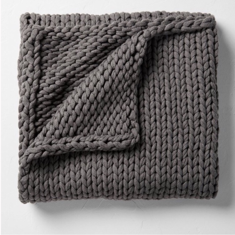 CASALUNA Hand Knit Grey Blanket 50x70 in